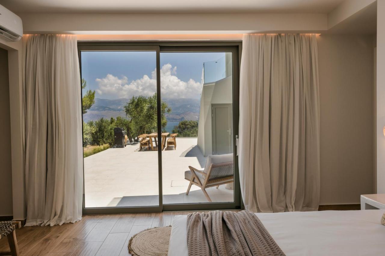 Villa Sensi Lixouri Exteriör bild
